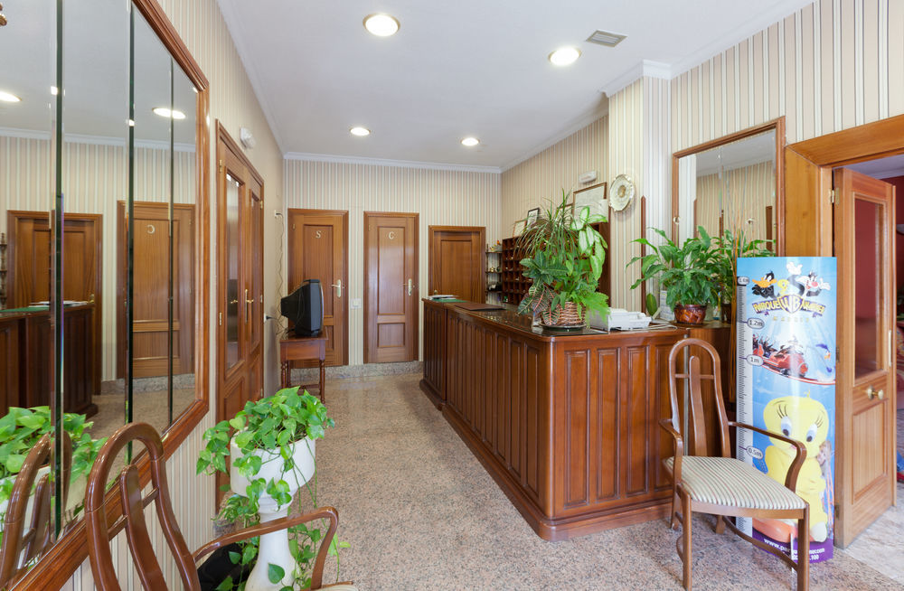 Hotel Victoria Valdemoro Dış mekan fotoğraf
