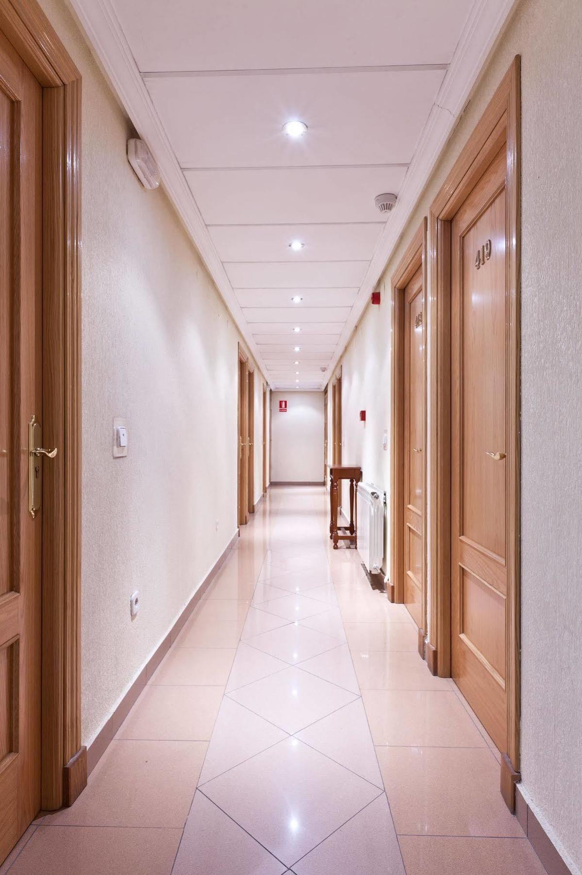 Hotel Victoria Valdemoro Dış mekan fotoğraf